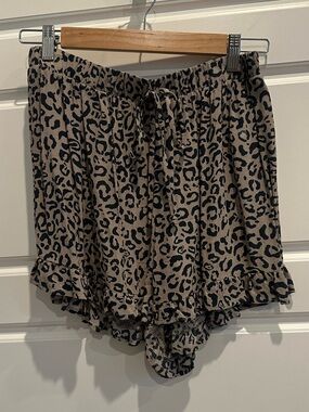 American Eagle Leopard Ruffle Shorts
